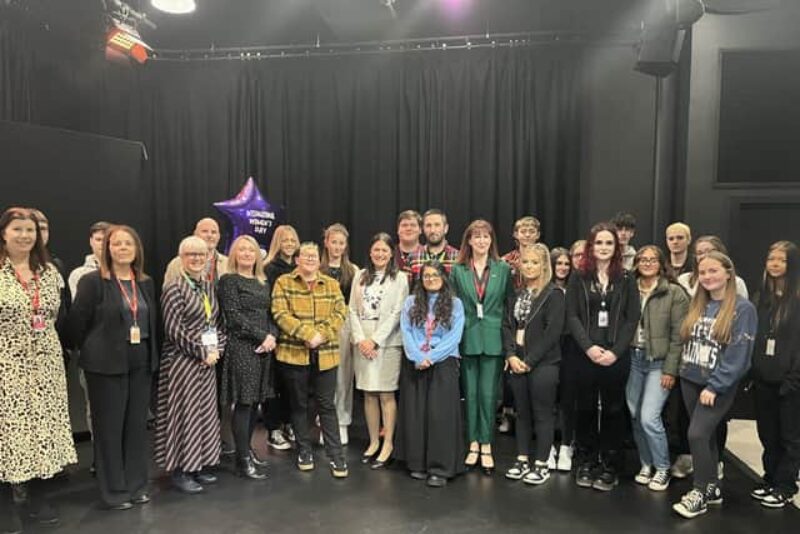 Lisa Nandy MP with students from Wigan & Leigh College 